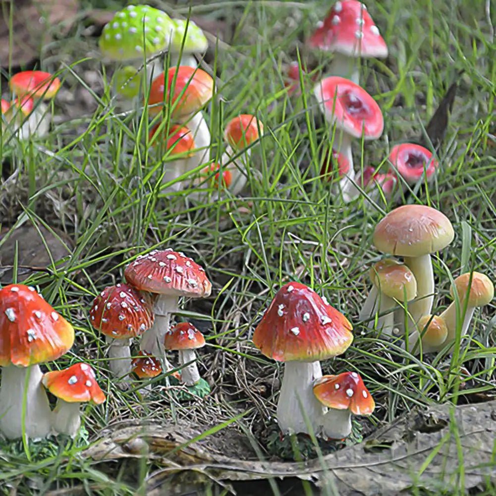 Good Garden Statue 13 Styles Garden Figurine Cute UV Resistant Lovely Mushroom Sculpture Garden Decor - Verduranest